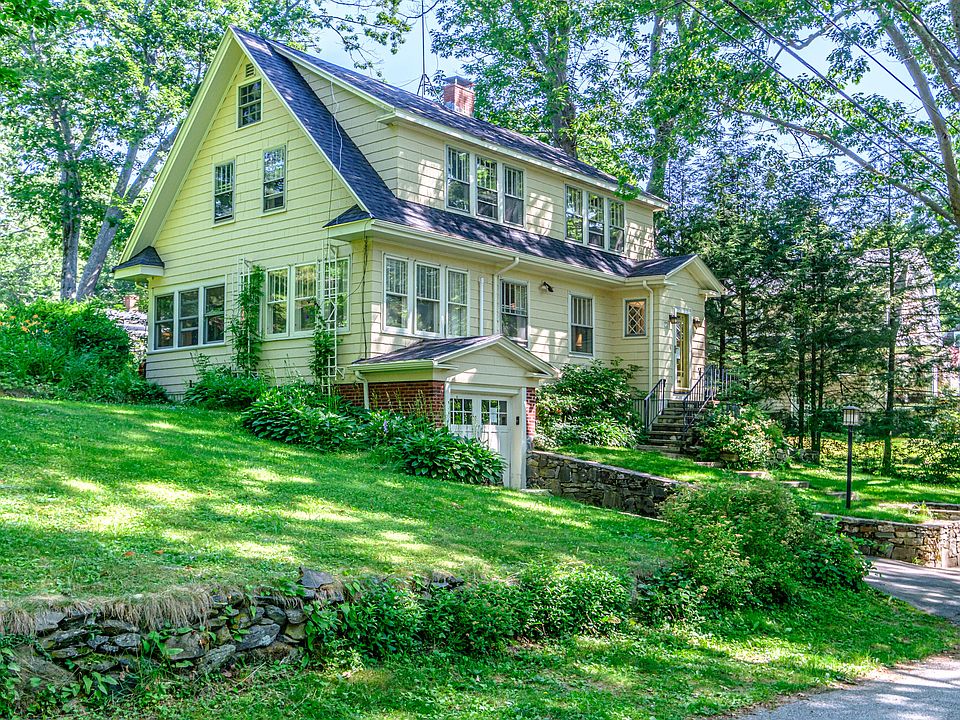 1st image of 72 Stonybrook Road