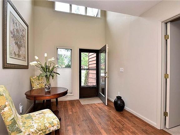 2nd image of 25850 Fairmount Blvd
