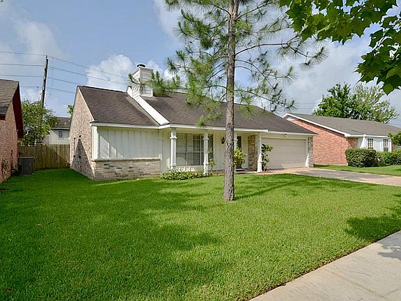 3rd image of 3114 Sleepy Hollow Dr
