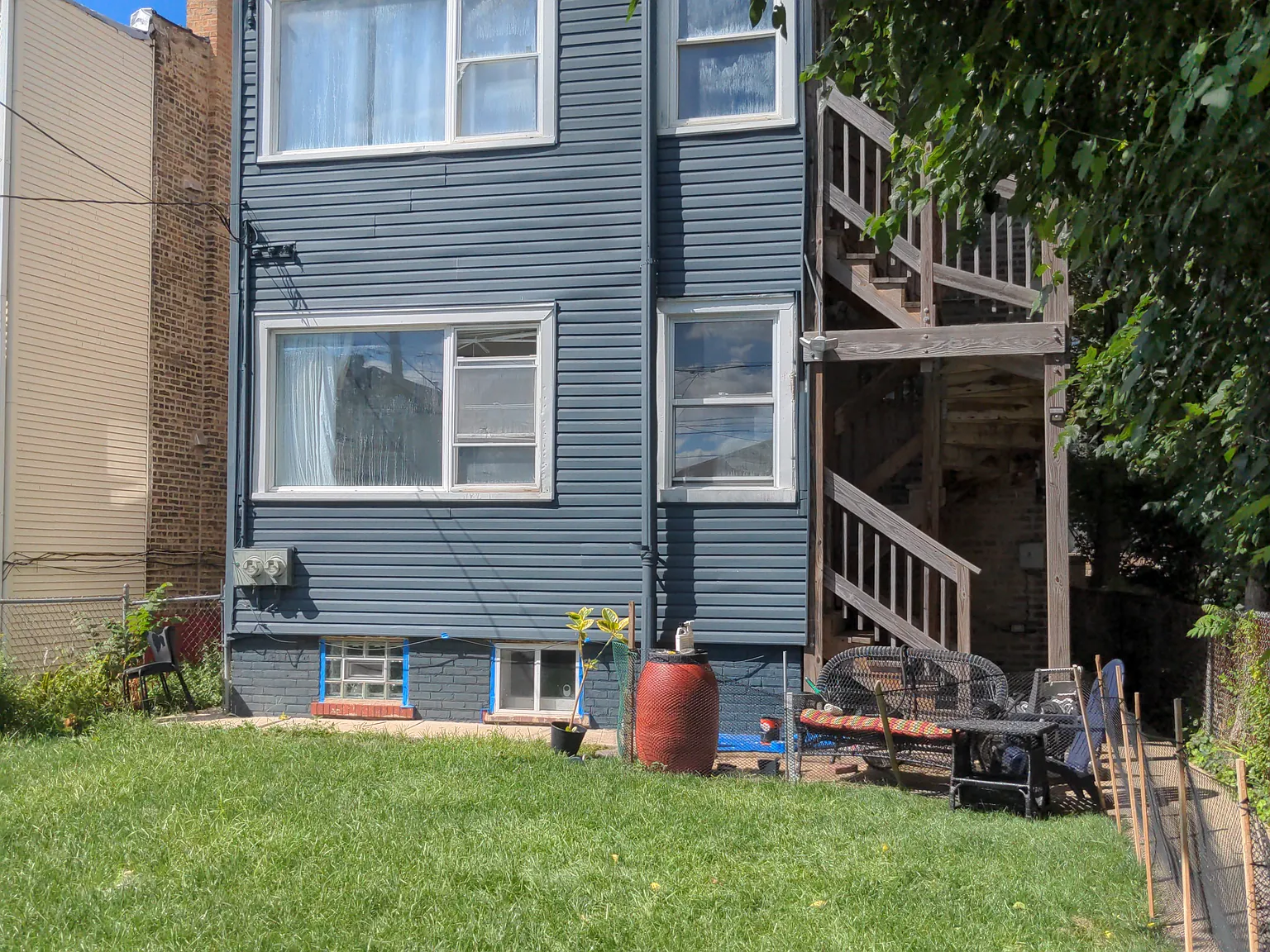3 bed, 1000 sqft, $2,200 — Photo 4