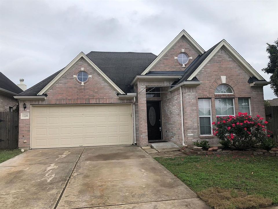 1st image of 13206 Boxwood Terrace Dr