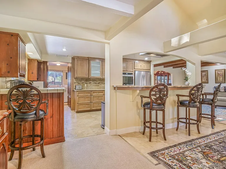 Dining/Kitchen