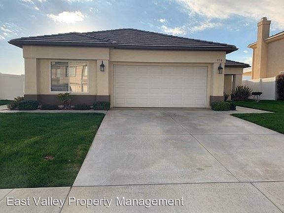 3rd image of 970 Cottonwood Dr