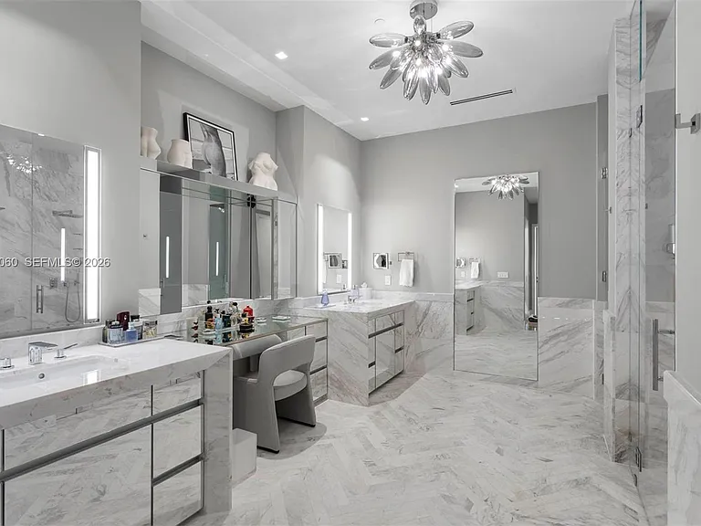 2821 S Bayshore Dr #8A — Photo 44