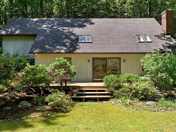 2nd image of 236 Hillsdale Rd