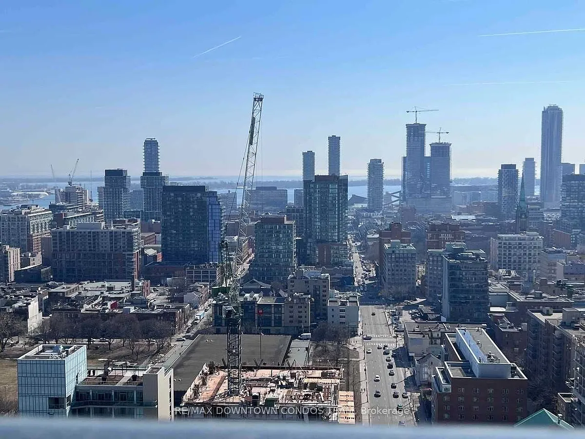Building Photo - 181 Dundas St E #3210