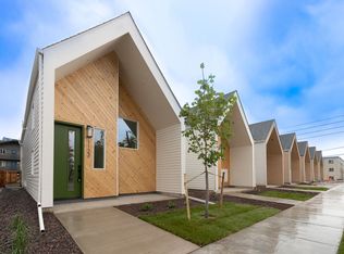 1105 S Dahlia St, Denver, CO 80246