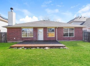 9122 Friendswood Dr, Fort Worth, TX 76123