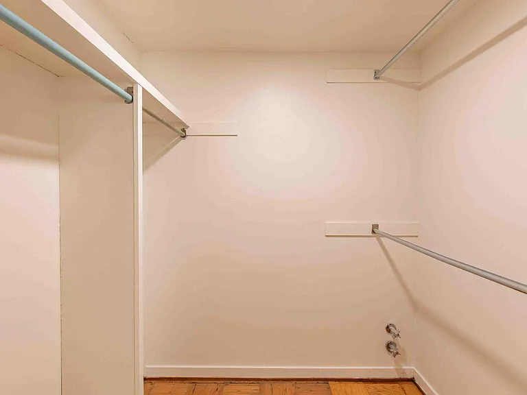 29 Stonehenge Cir #2 — Photo 27