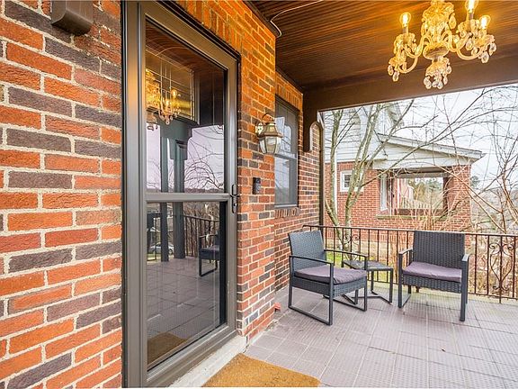 2nd image of 326 Ashland Ave