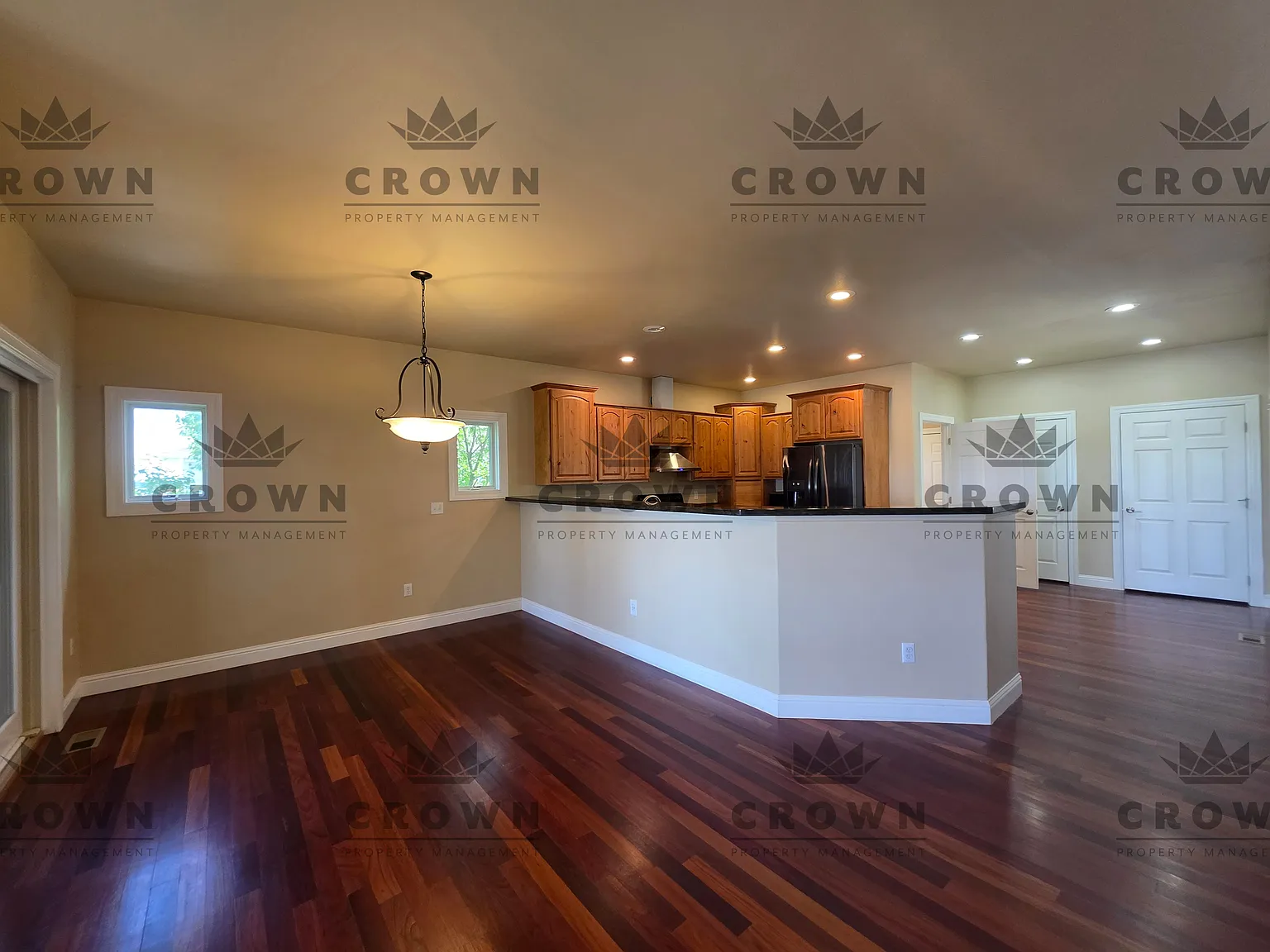 3 bed, 3348 sqft, $3,050 — Photo 2