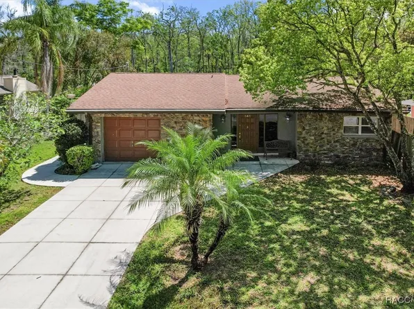 841 N Palm Springs Ter, Crystal River, FL 34429