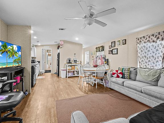 3rd image of 8333 SE Sandy Lane