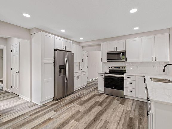 5th image of 8412 Firstgate Dr