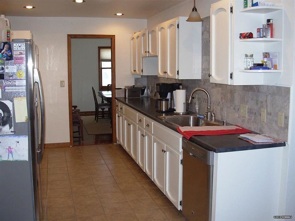 1st image of 10 Cottonwood Ct