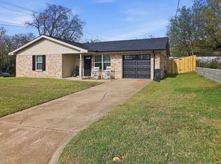 401 Throckmorton St, Weatherford, TX 76086