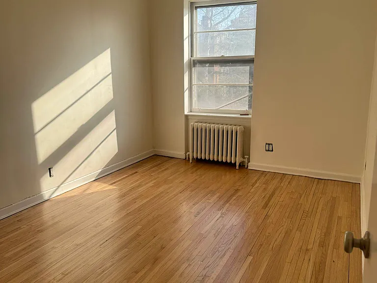 231 Clinton St #4 — Photo 6