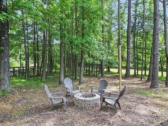 5th image of 181 Lake Park Dr