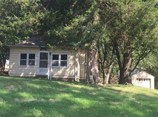 710 N 7th St, Oskaloosa, IA 52577