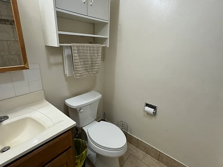 1702 W Victoria Dr #103 — Photo 21