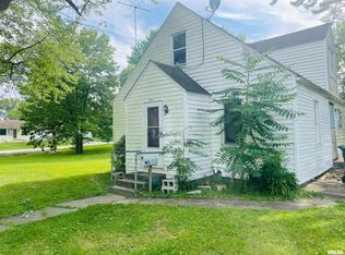 731 16th St, Carlyle, IL