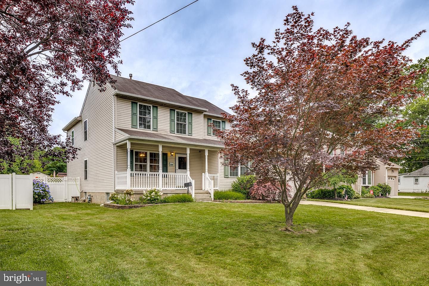208-e-woodlawn-ave-maple-shade-nj-08052-zillow