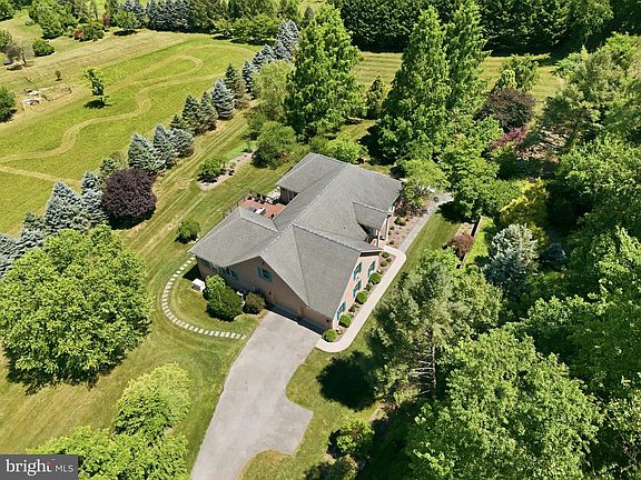 4th image of 545 Stricklers School Rd