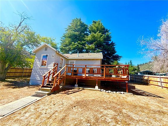 2nd image of 4244 Spruce Trl