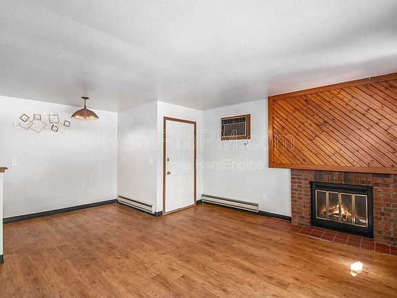 3rd image of 4501 Boardwalk Dr Unit A4