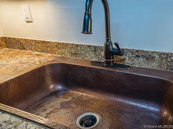 3rd image of 1800 NW 24th Ave APT 206