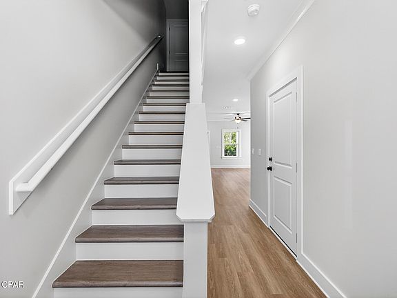 5th image of 315 Cyan Ln #32