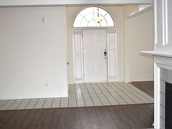 2nd image of 816 Buckeye Dr