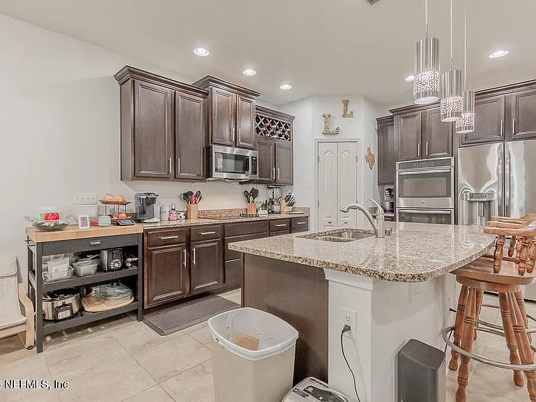 16284 Hunters Hollow Trl — Photo 14