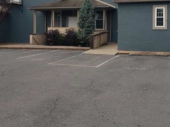 380 Walnut St #301
