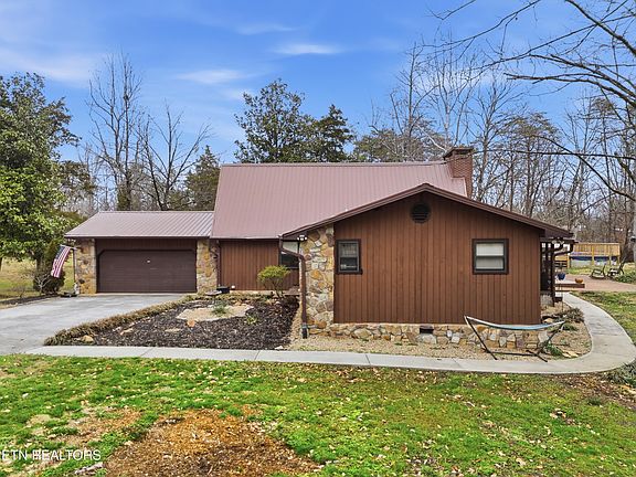 2nd image of 5936 Lanier Cross Rd