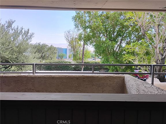4th image of 420 N Villa Ct Unit 211