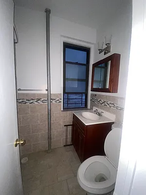 Rented by Urban Real Estate Property Group Inc | media 3