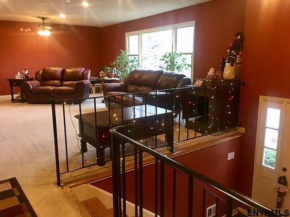 3rd image of 129 Woodhaven Dr