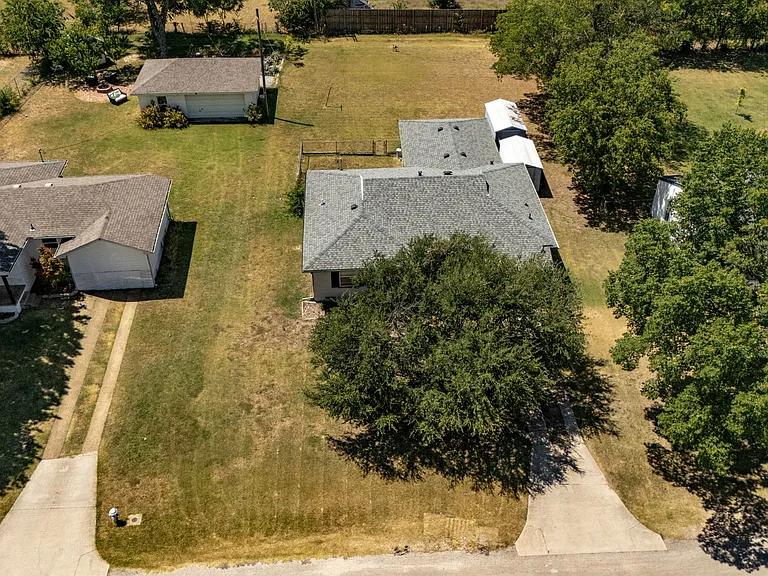 310 Hillcrest Ave — Photo 28