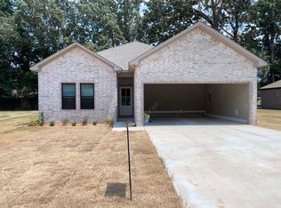 225 Kayla Ln, Lonoke, AR 72086