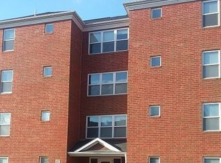 517 S Linn St #13, Iowa City, IA 52240