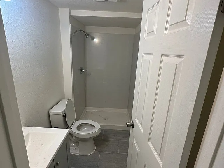 12 Montebello Dr — Photo 6