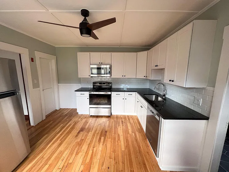 21 Madison St #2 — Photo 13