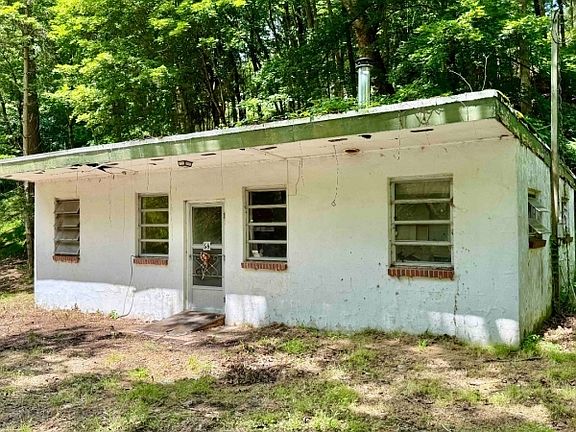 3rd image of 58 Hollow Rd