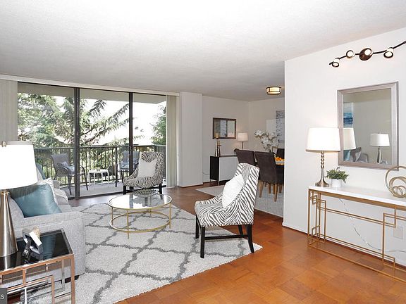 4th image of 4 Monroe St APT 403