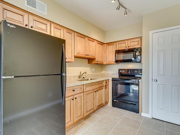 5th image of 3302 N 66th Pl APT 4