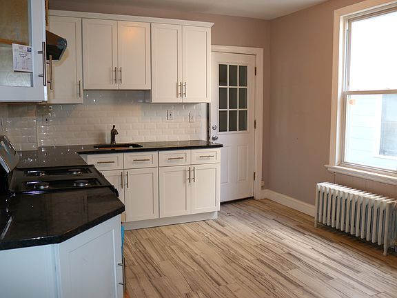 3rd image of 195 No Maple Ave