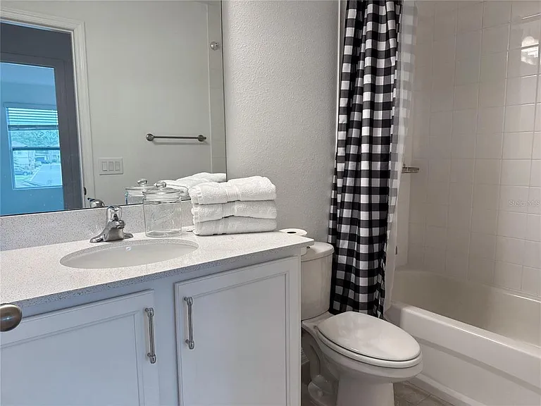 2956 Voyager Ave — Photo 13