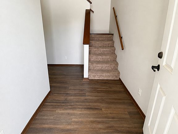 3rd image of 776 Desert Vista Dr