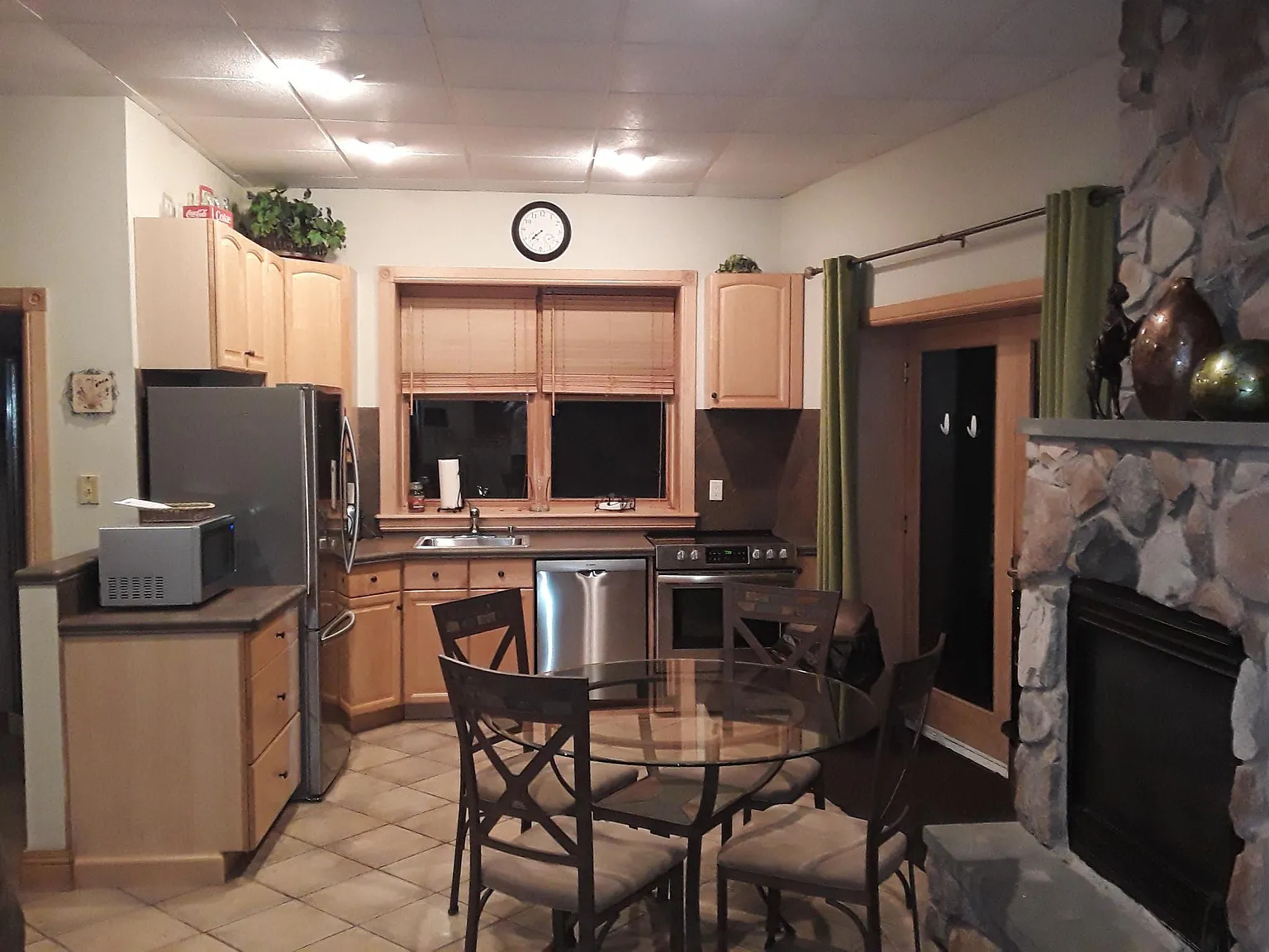 1 bed, 580 sqft, $2,350 — Photo 4